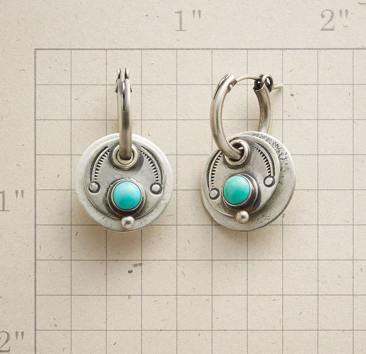 Fascinating Boho Earrings with Radiant Turquoise Stones in Elegant Silver