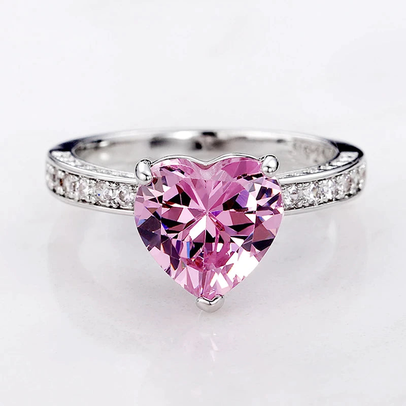 Verstellbarer Herzring aus hochwertigem Zirkonium im eleganten Silberdesign