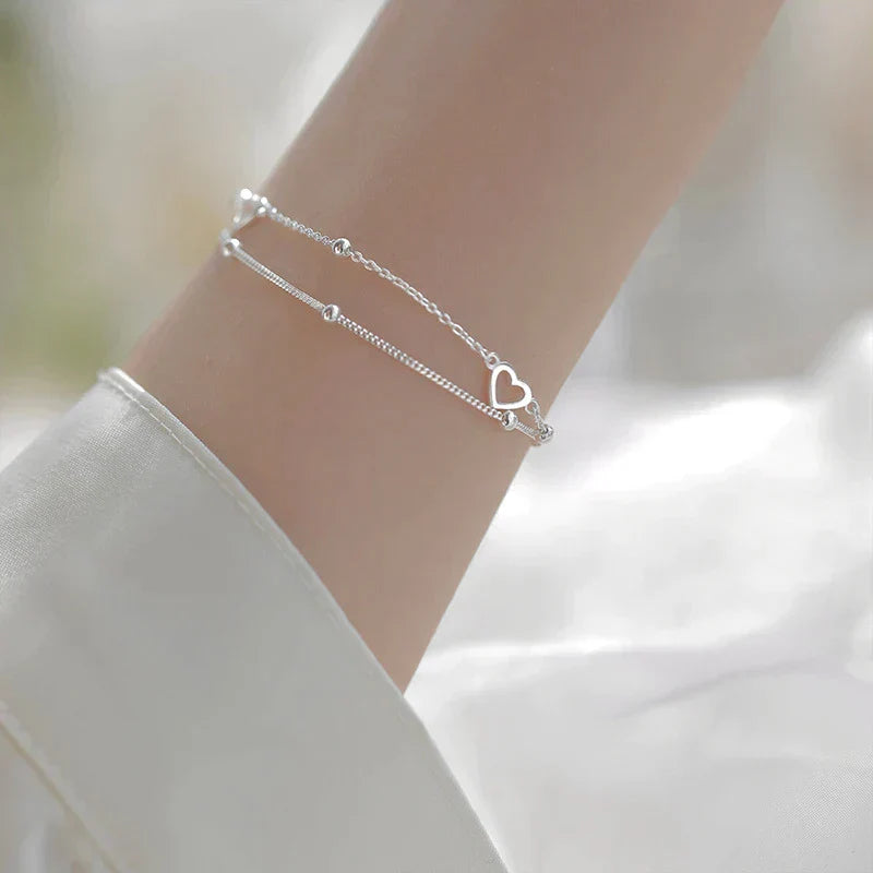 Elegantes verstellbares Herzarmband aus hochwertigem Silber