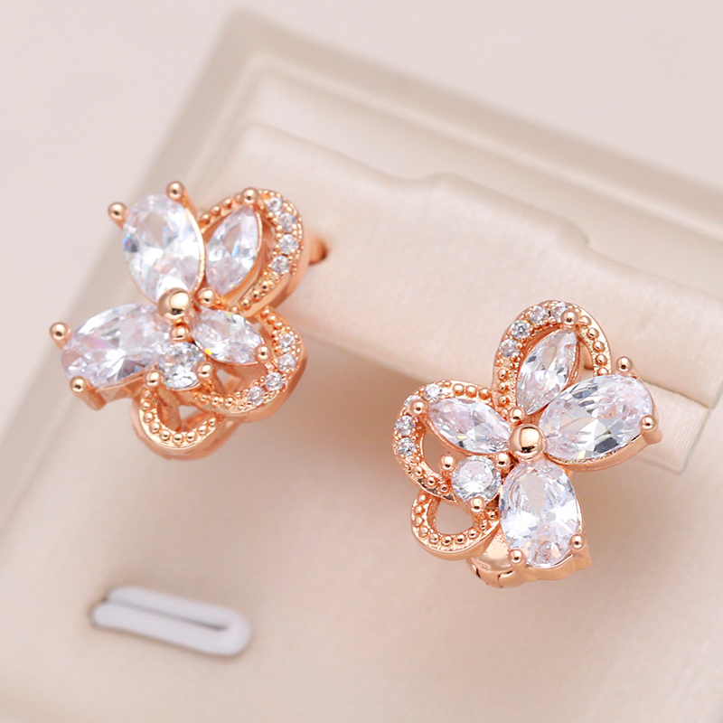 Funkelnde Kristall-Gänseblümchen-Ohrringe für einen glamourösen Look