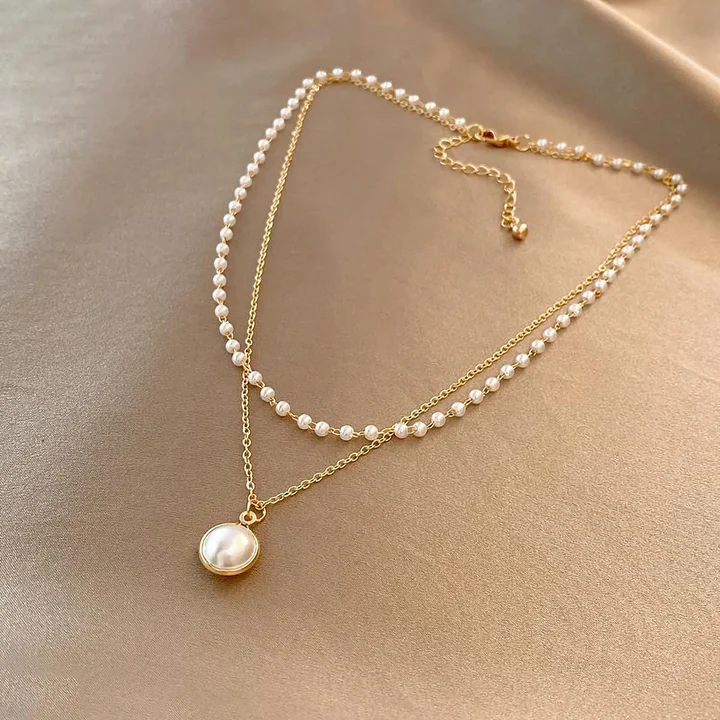 Schicke Perlenkette aus edlem Gold