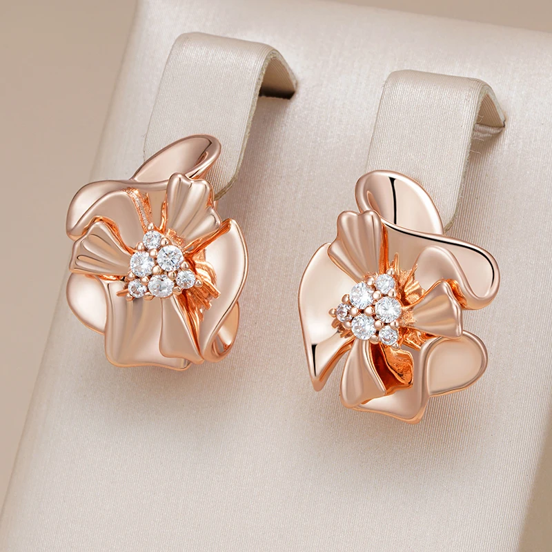 Fascinating Petal Earrings with Sparkling Zircons