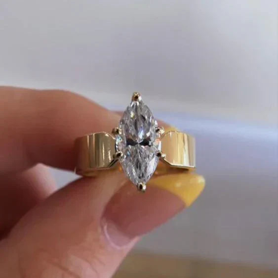 Wunderschöner Vintage Gold Kristallring