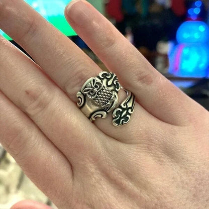 Anpassbarer Eulenlöffelring – Der perfekte Schmuck für Tierliebhaber!
