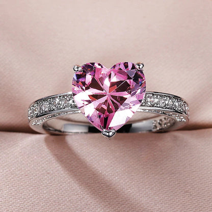 Verstellbarer Herzring aus hochwertigem Zirkonium im eleganten Silberdesign