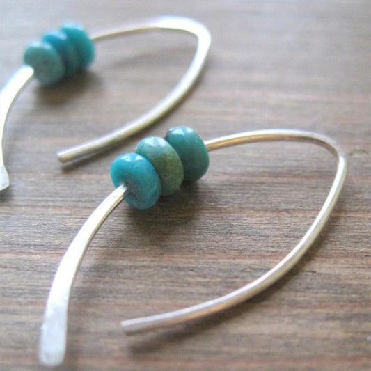 Wunderschöne gewellte Boho-Ohrringe mit strahlenden Türkissteinen aus hochwertigem Sterlingsilber