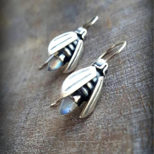 Elegante silberne Boho-Bienen-Ohrringe
