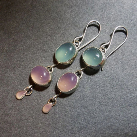 Elegante Boho-Silberohrringe mit funkelnden Kristallen