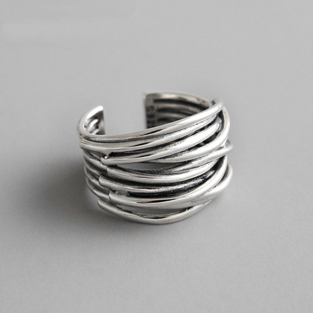 Eleganter verstellbarer Silberring im Layée-Design