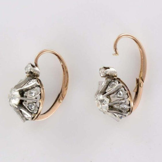 Elegante Vintage Zirkonia Ohrstecker für einen Hauch von Glamour
