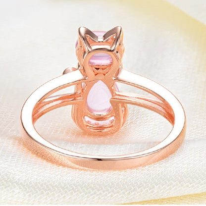 Eleganter Roségold-Katzenring
