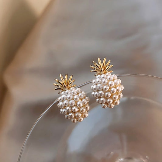 Exotische Ananas-Ohrringe mit glitzernden Perlen