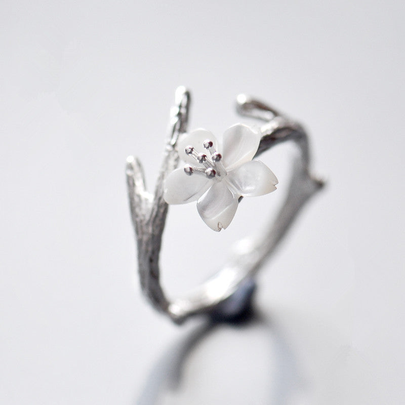 Elegante Ringe aus natürlicher weißer Jade