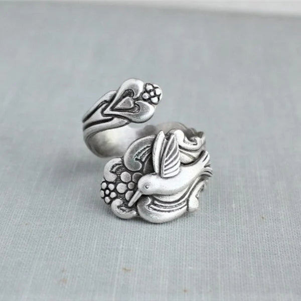Wunderschöner Kolibri Blumenring