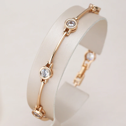 Elegantes Goldarmband mit funkelnden Zirkonen