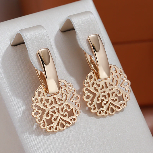 Elegante goldene Mandala-Statement-Ohrringe