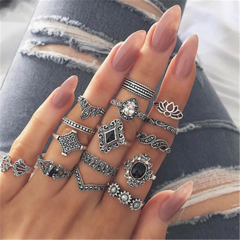 Exklusive Kollektion mit 8 bis 12 stilvollen Ringen